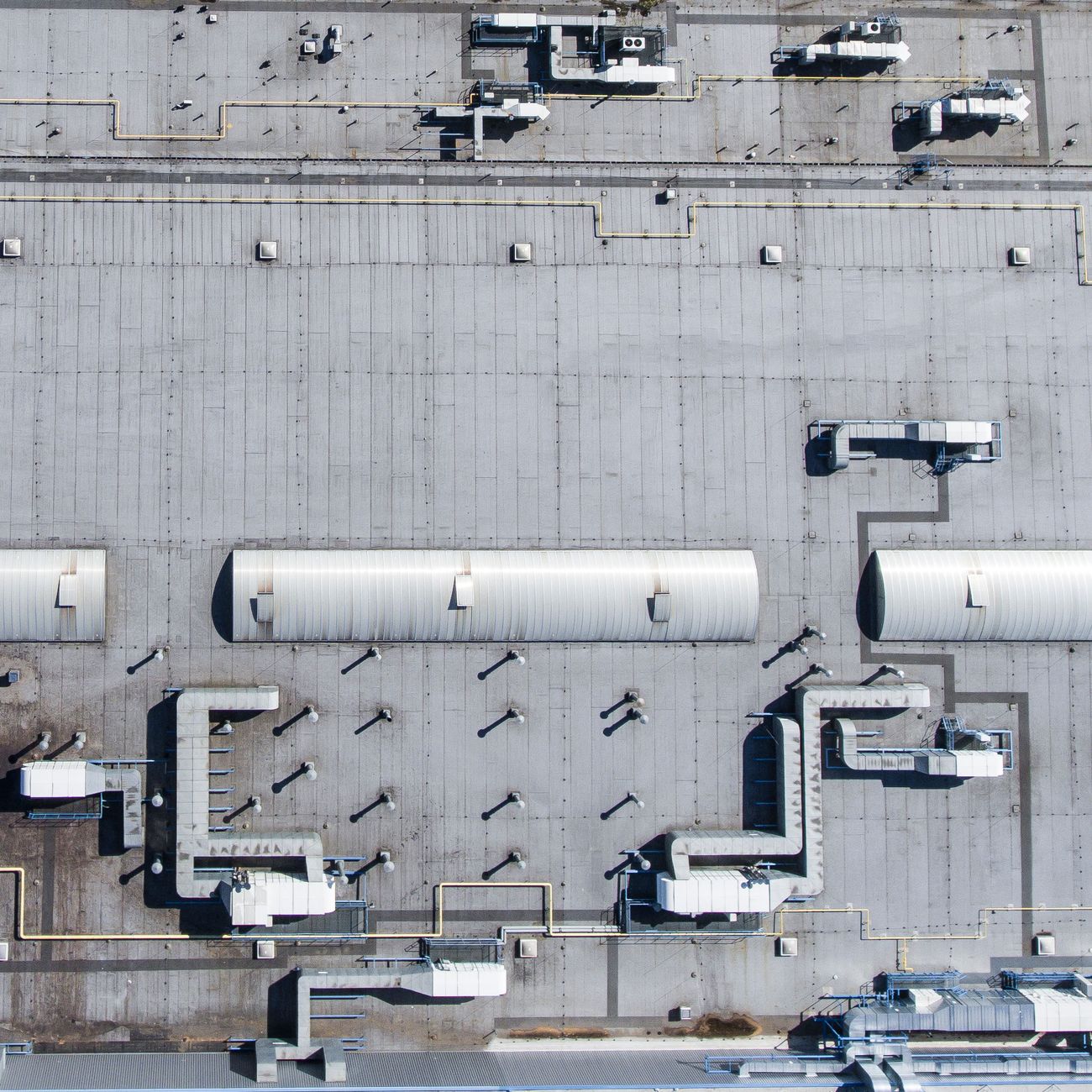 Overhead view of a flat building roof
